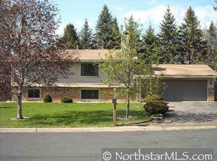 1601 73 1/2 Ave NE, Minneapolis, MN 55432