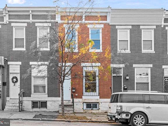 2nd image of 2815 E Madison St