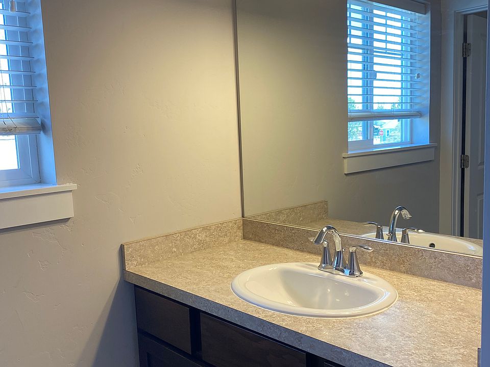 1st image of 2229 W Sussex Ave #B