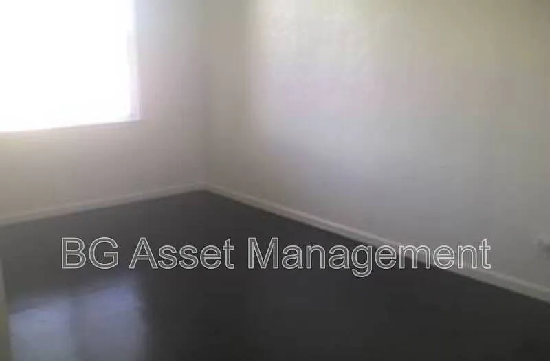 2 bed, 1.0 bath, 800 sqft, $1,850 — Photo 4