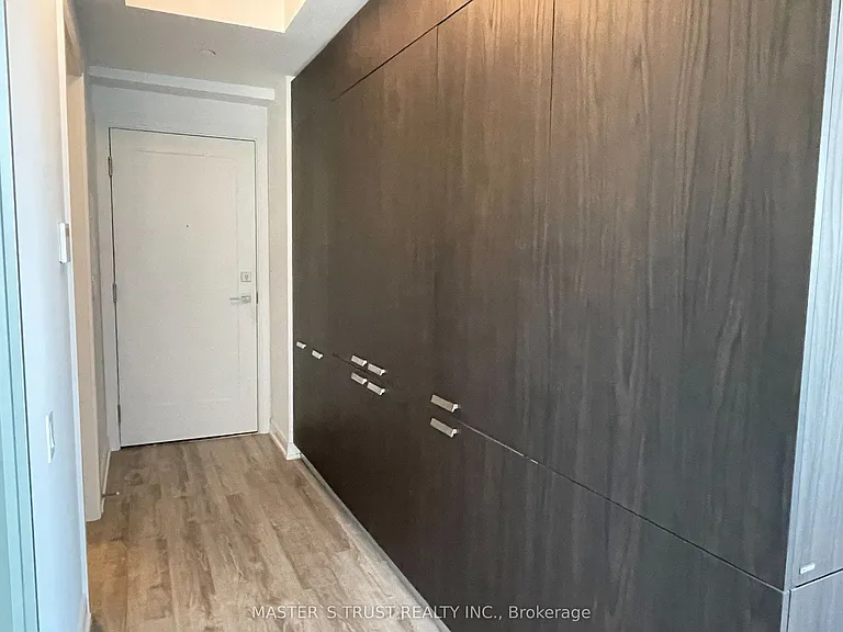 50 Charles St E #3801 — Photo 11