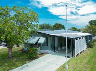 712 Periwinkle Cir, Barefoot Bay, FL 32976