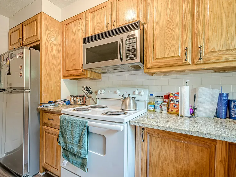 2171 Main St NW #C — Photo 2