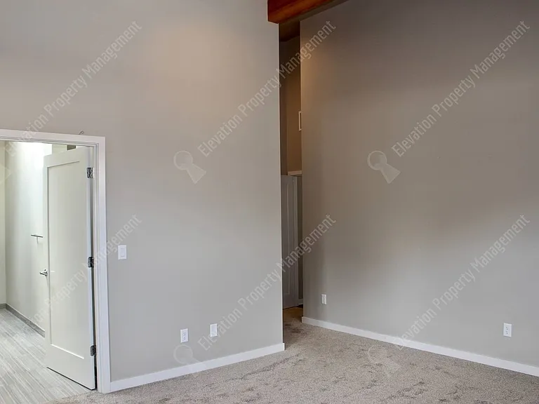 3038 NW Clearwater Dr — Photo 14
