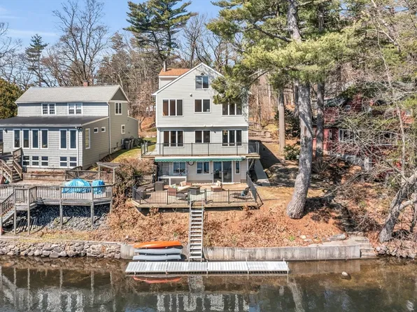 60 Pine Point Rd, Stow, MA 01775