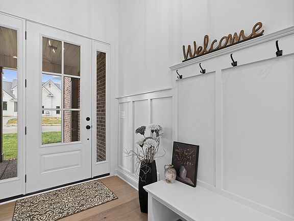 3rd image of 2752 Jasmine St #72