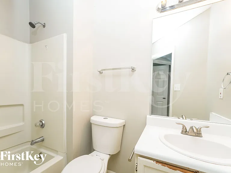 6388 Phillips Ct — Photo 13