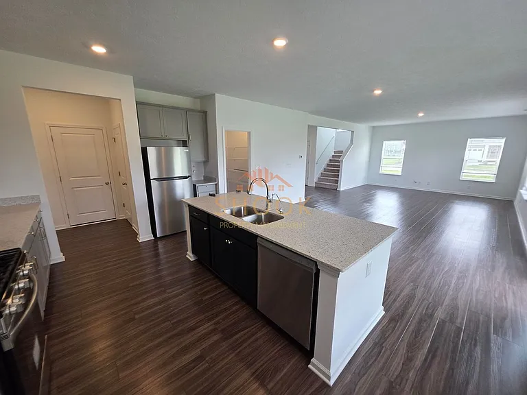 6272 Spirea Ct W — Photo 10