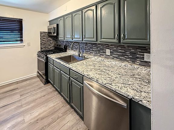 2nd image of 8 W Side Ave #2