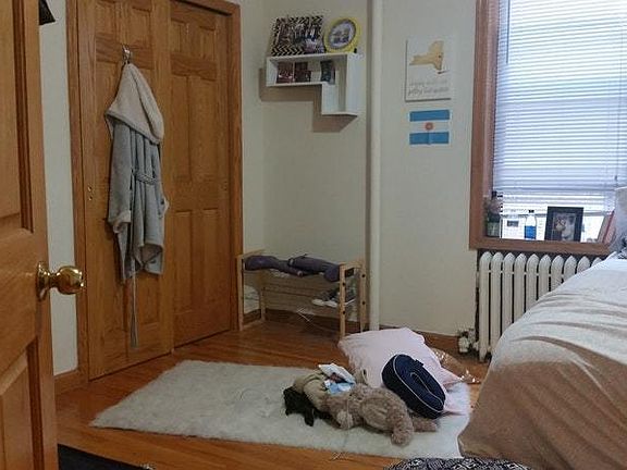 2nd image of 168 W 25th St APT 3