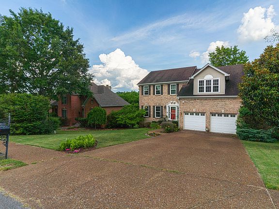 3rd image of 109 Mansker Park Dr