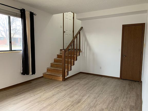 Living room to entrance