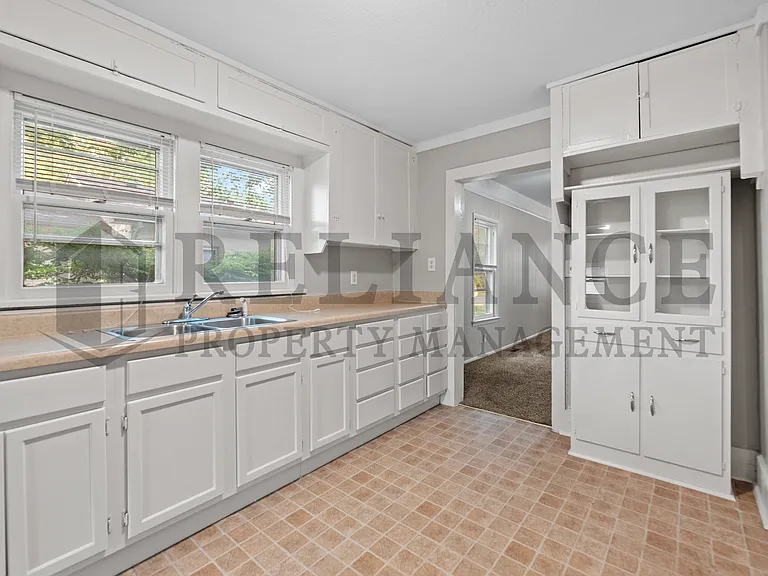 232 S Sedgwick St — Photo 11