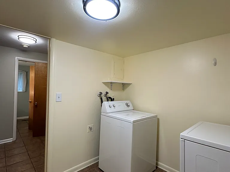575 E 11th Ave #L — Photo 15