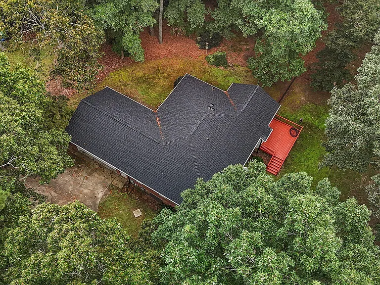 109 Oaklake Ct — Photo 43