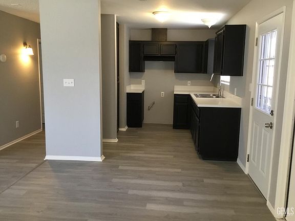 4th image of 1860 Pepper Tree Close