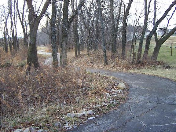 2nd image of 2300 Arbor Ln