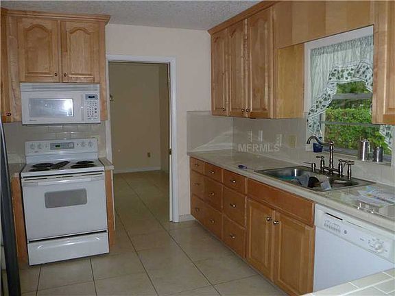 3rd image of 462 Bonifay Ave