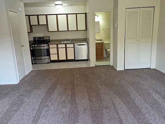 4th image of 75B Darcey Ave #2B