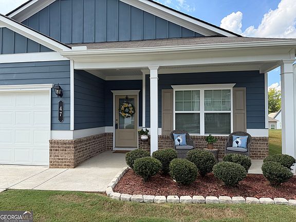 4th image of 47 Brooke Ct