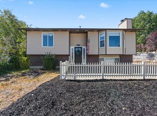 5929 W Dry Bone Cir, Kearns, UT 84118