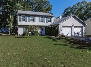 2 Stephanie Ct, Jackson, NJ 08527