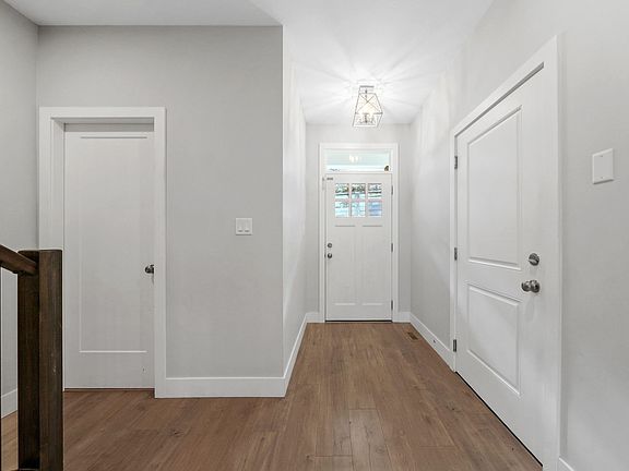 4th image of 47203 Vista Pl #25