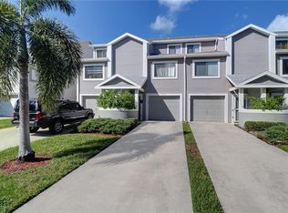 9652 Tara Cay Ct #34, Seminole, FL 33776