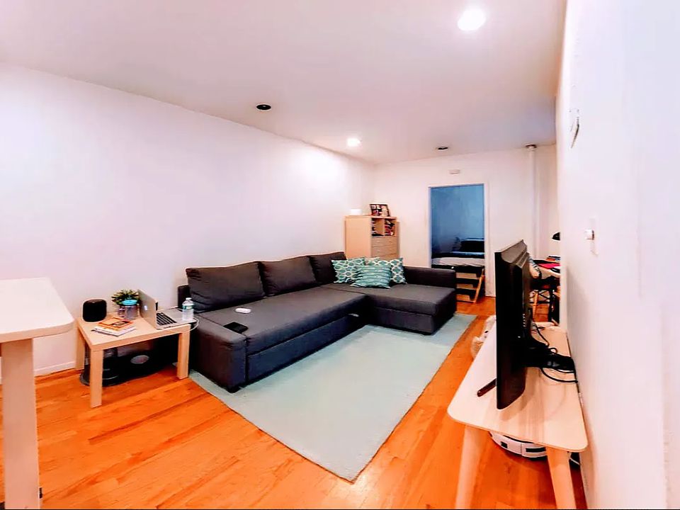 2nd image of 214 1st Ave APT 15