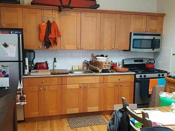 2nd image of 296 Stockholm St APT 3R