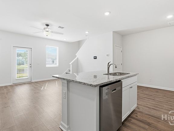 4th image of 147 Congo Court