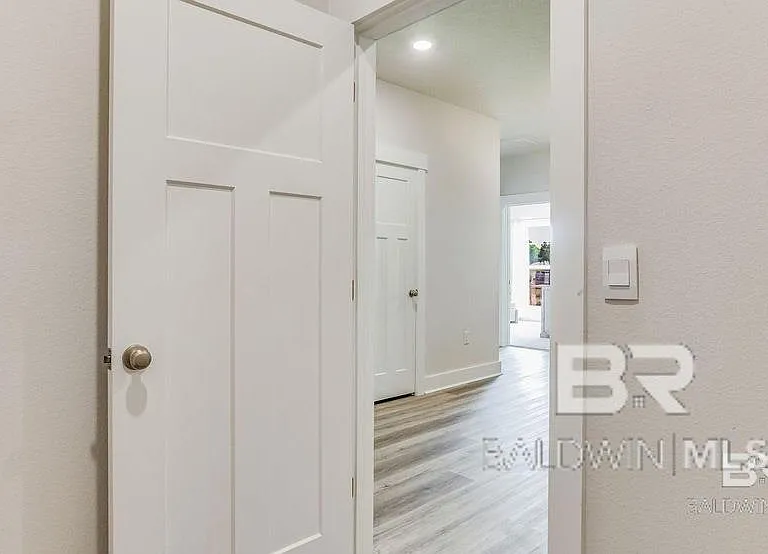 420 Parkerman Ave — Photo 25