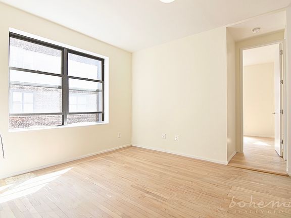 2nd image of 1616 Amsterdam Ave #4E