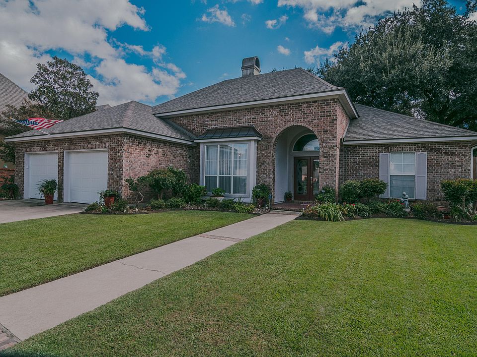 1st image of 113 Belle Maison Dr