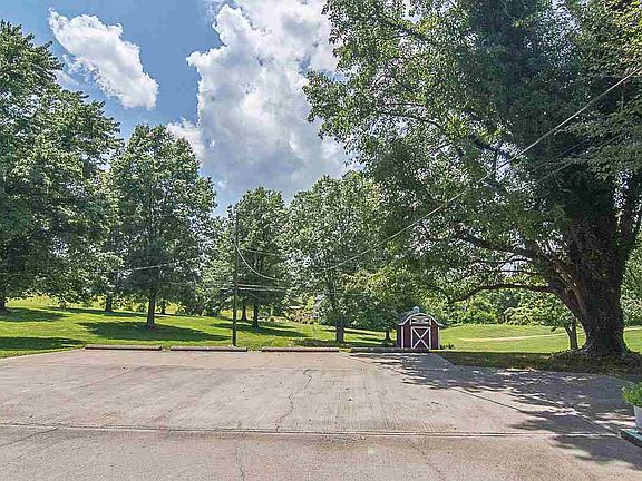 3rd image of 11980 Cadillac Dr
