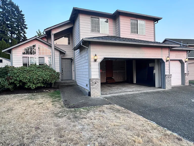 4631 NE 7th Pl — Photo 23