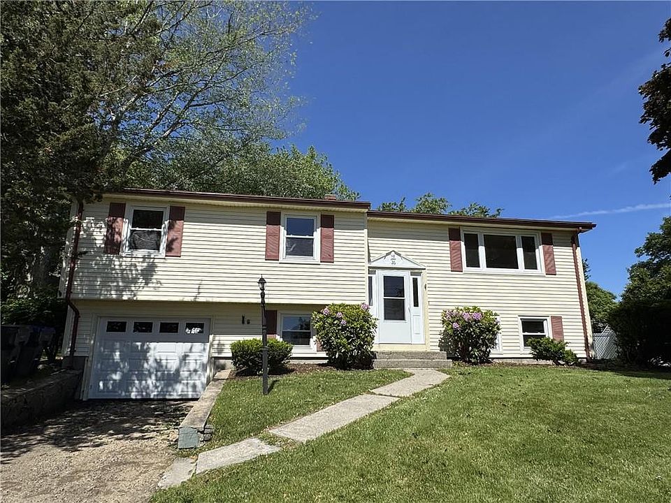 1st image of 26 Seneca Rd