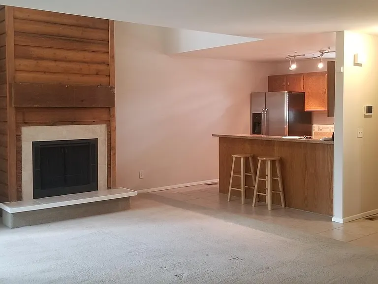 866 Pebblewood Dr — Photo 5