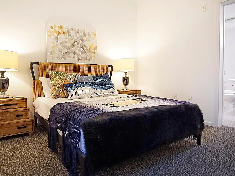 2x2 Traditional - Master Bedroom