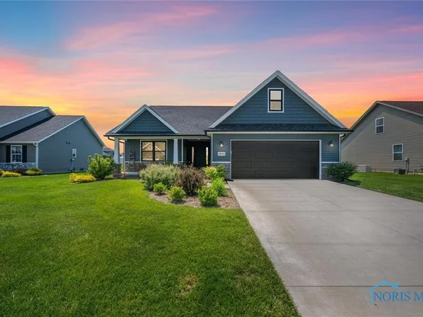 15571 Sunset Maple Dr, Perrysburg, OH 43551