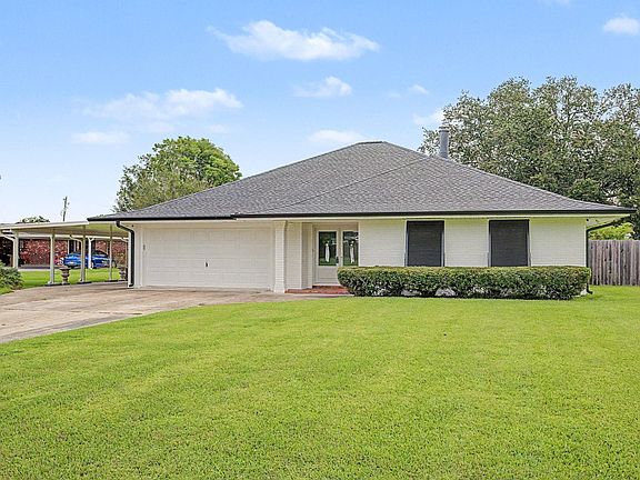 2nd image of 105 Cottonwood Dr