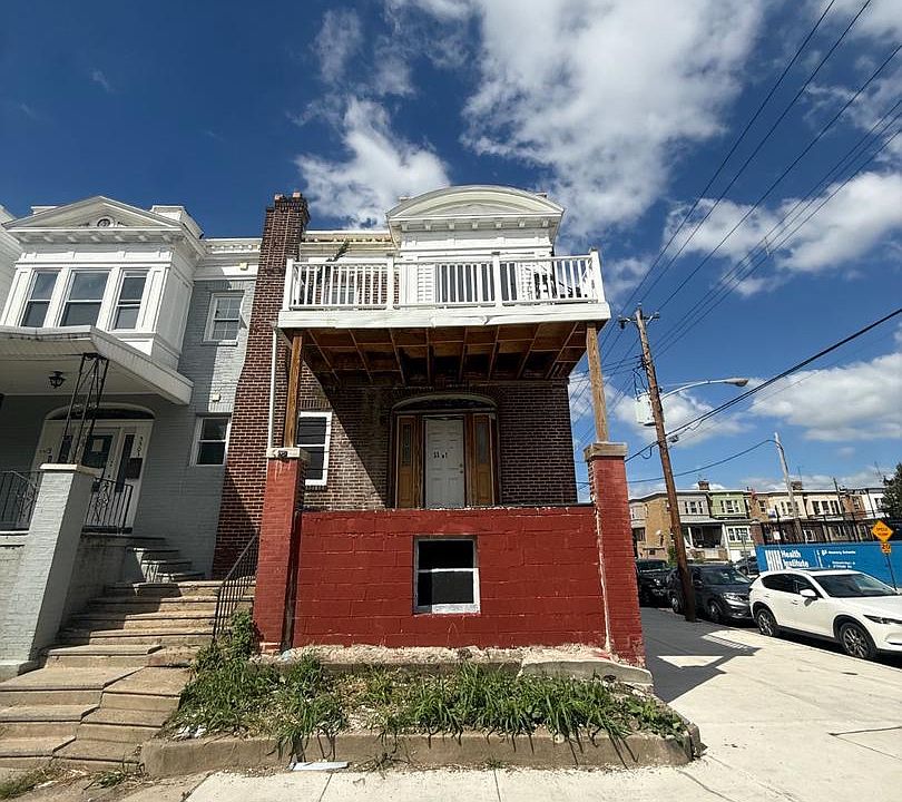 2nd image of 5501 Litchfield St NE