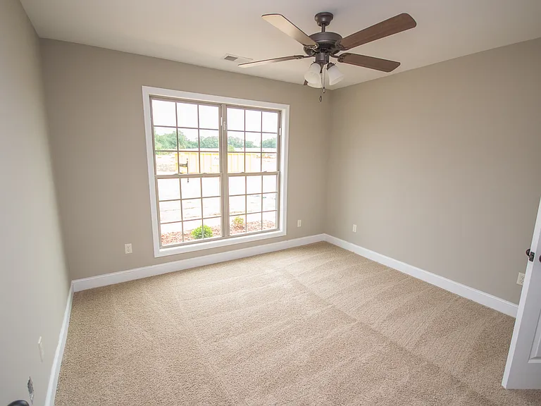 25267 Everblake Dr — Photo 19