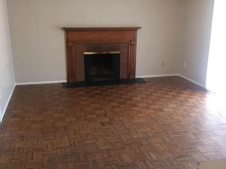 1234 E Riviera Dr — Photo 4
