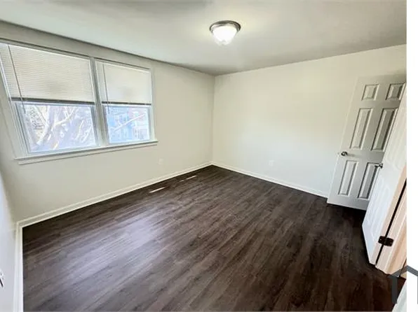 26 14th St SE APT 302, Washington, DC 20003