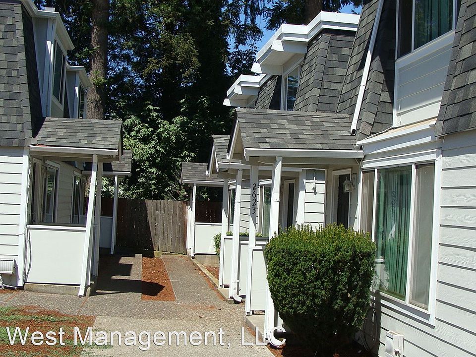 2nd image of 2615 Rossiter Ln