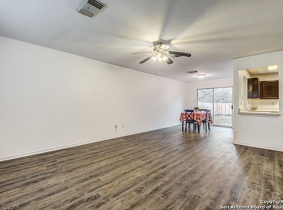 5th image of 9890 Menard Cir