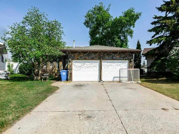 20 S Goard Close, Red Deer, AB T4P 2M2