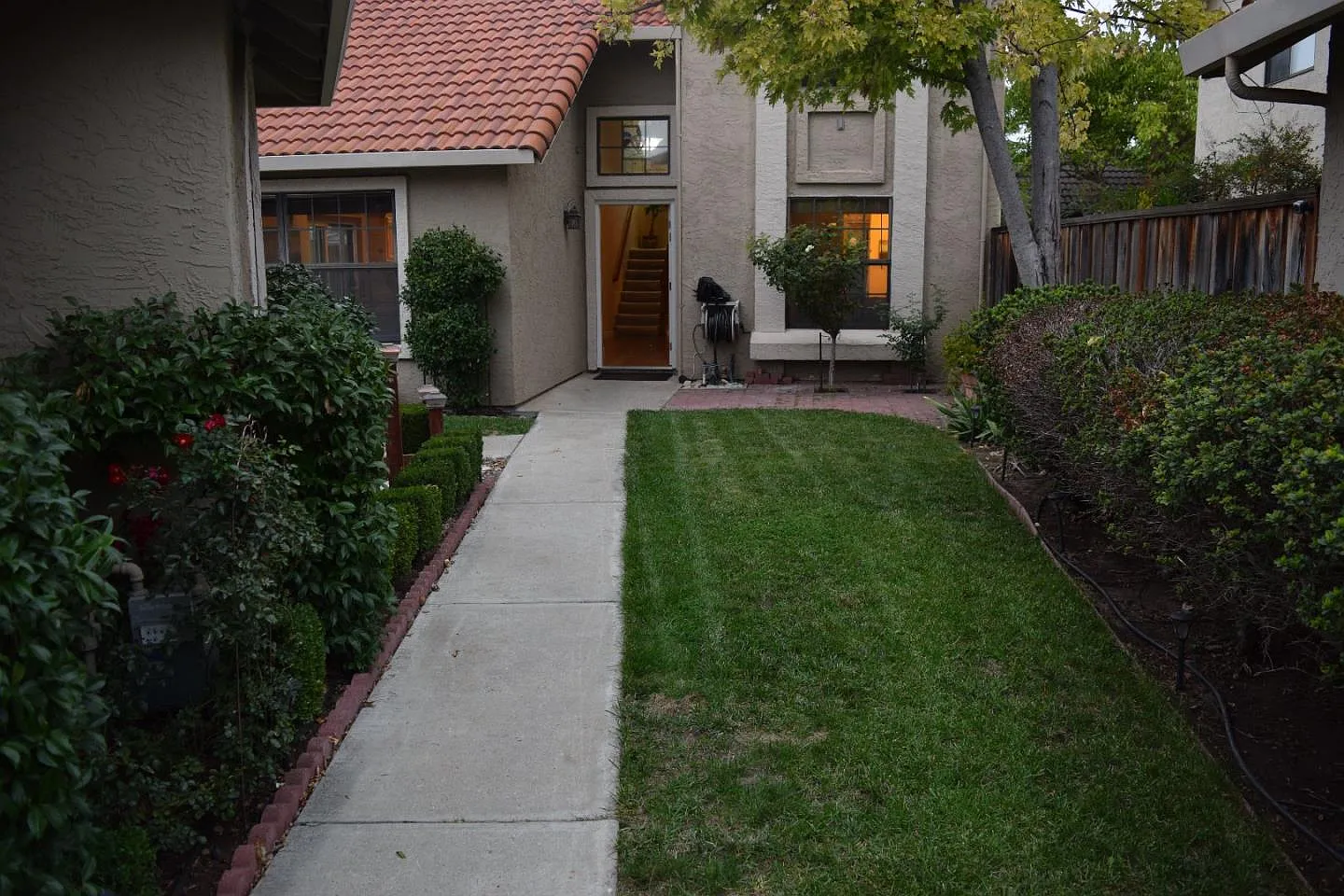 1135 Del Oro Way photo 1