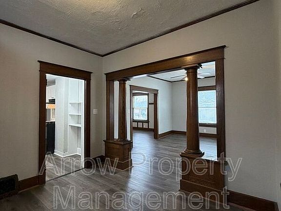 3rd image of 2840 Starr St Unit 1
